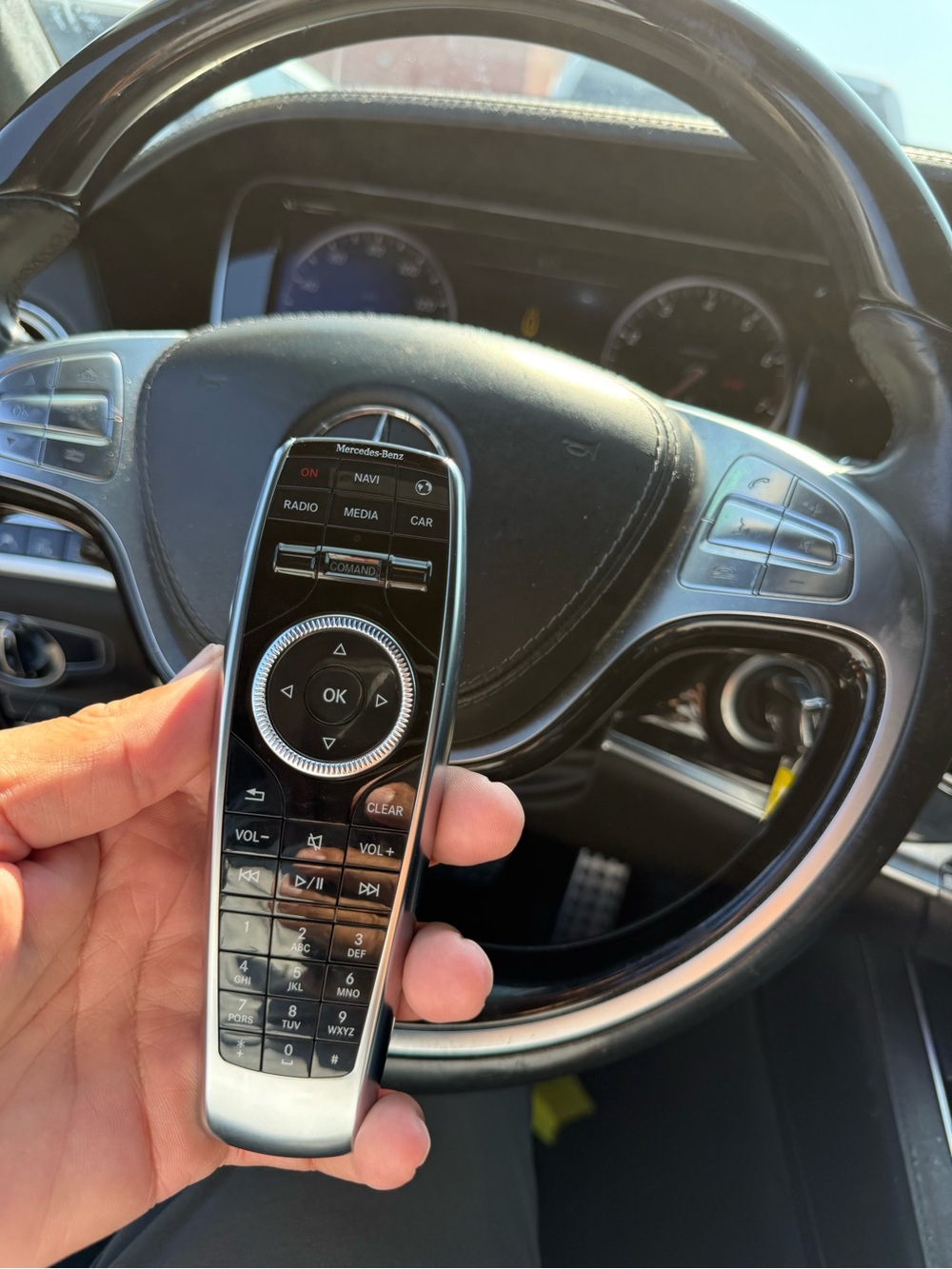 Mercedes Benz S550 2017 DVD player remote control